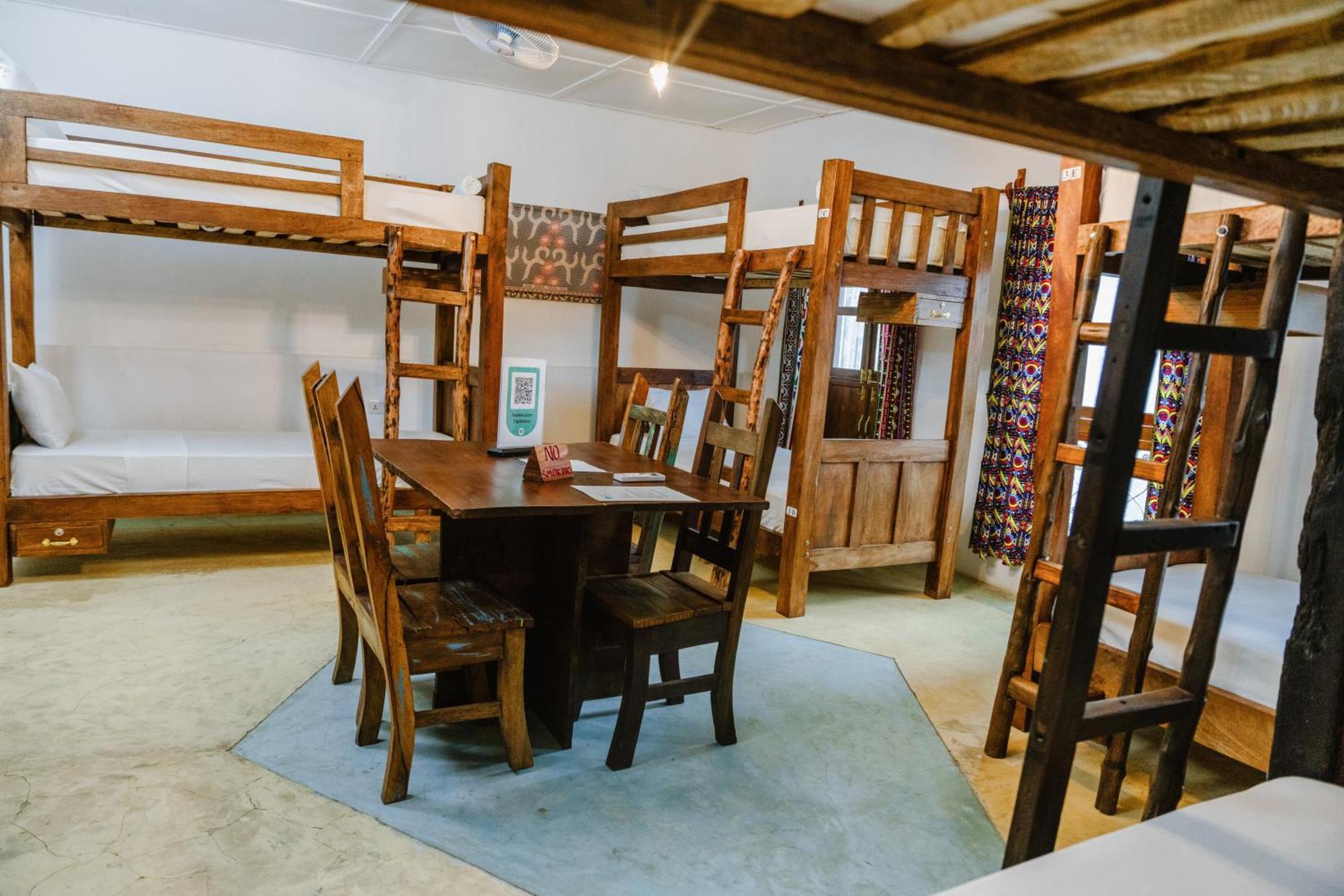 Shoki Shoki Guest House Zanzibar Exterior foto